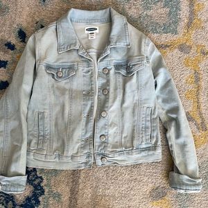 Old Navy light wash denim jean jacket size 10-12